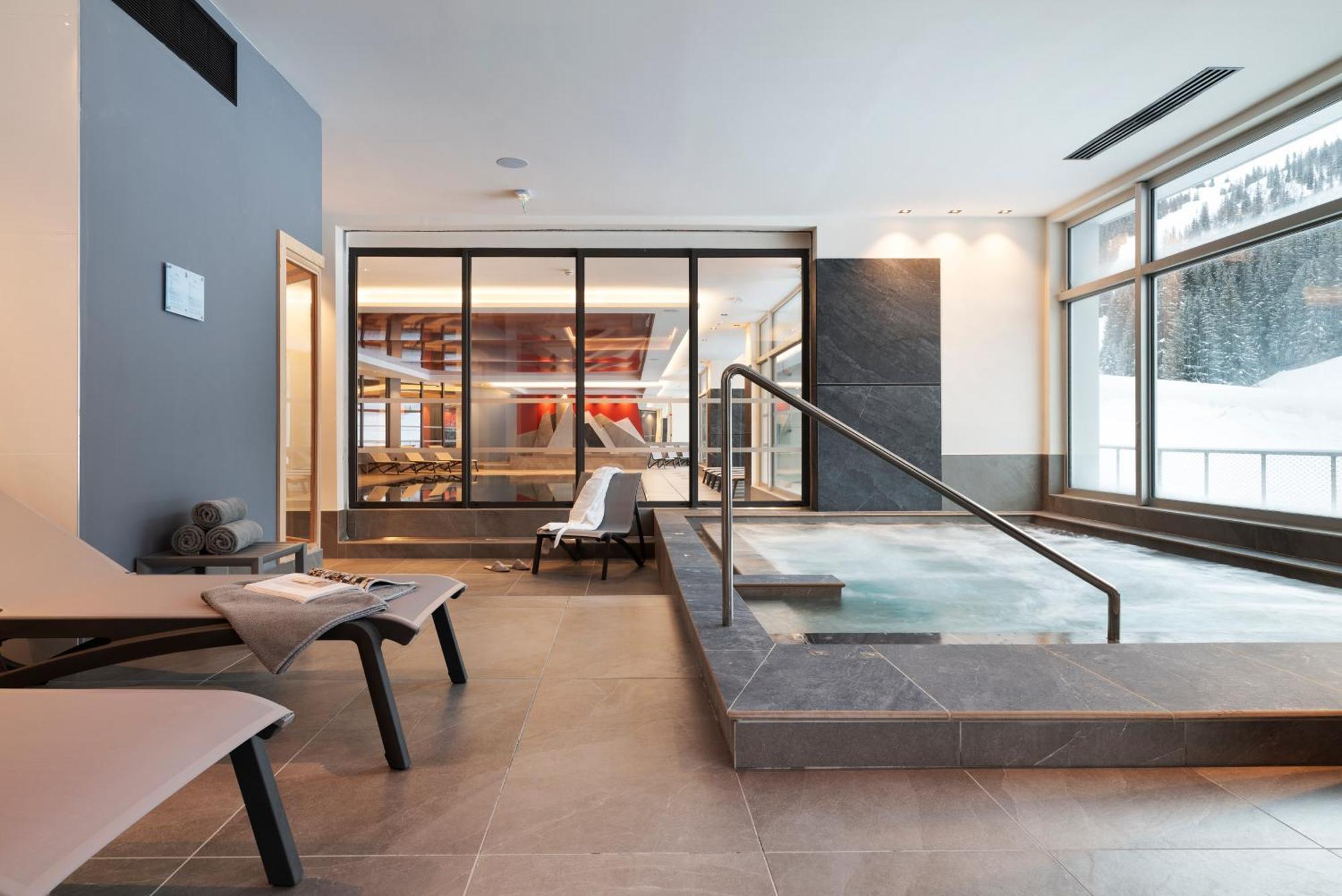 Mgm Hotels & Residences - Hotel Alhena Флен Екстериор снимка